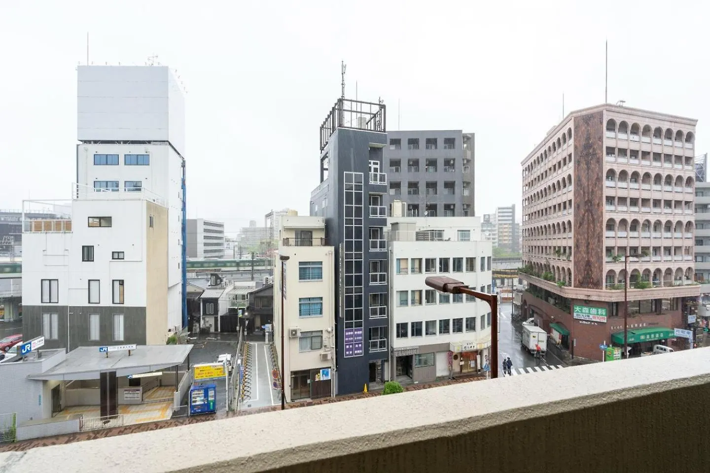 Anri Kitadume Osaka Castle Apartment 0*,