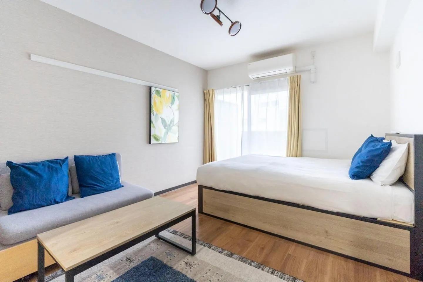 Anri Kitadume Osaka Castle Apartment