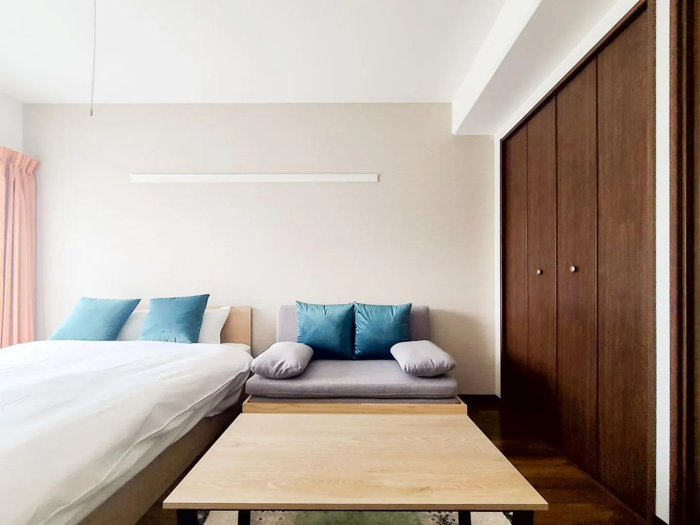 Anri Kitadume Osaka Castle Apartment