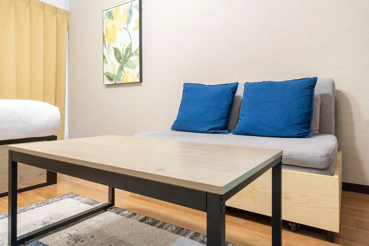 Anri Kitadume Osaka Castle Apartment 0*,